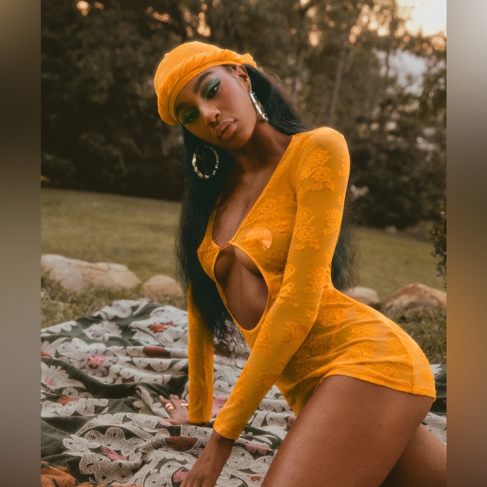 Savage X Fenty Strap Up Long-Sleeve Lace Slip